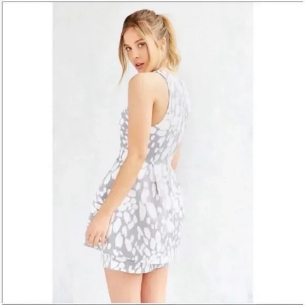 NWT‎ Keepsake - The Label Counter Attack dress
- size small - Picture 2 of 7